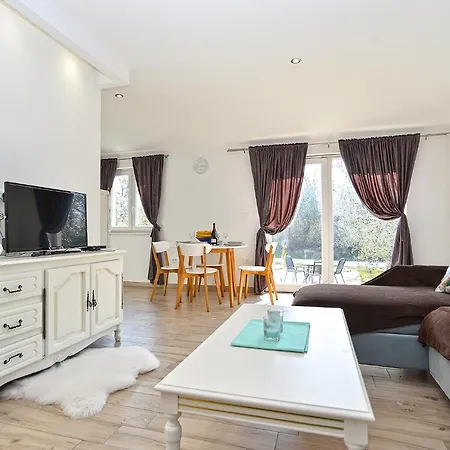 House Suljo 2219 Σπίτι διακοπών Galižana