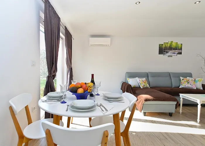 House Suljo 2219 * Galižana